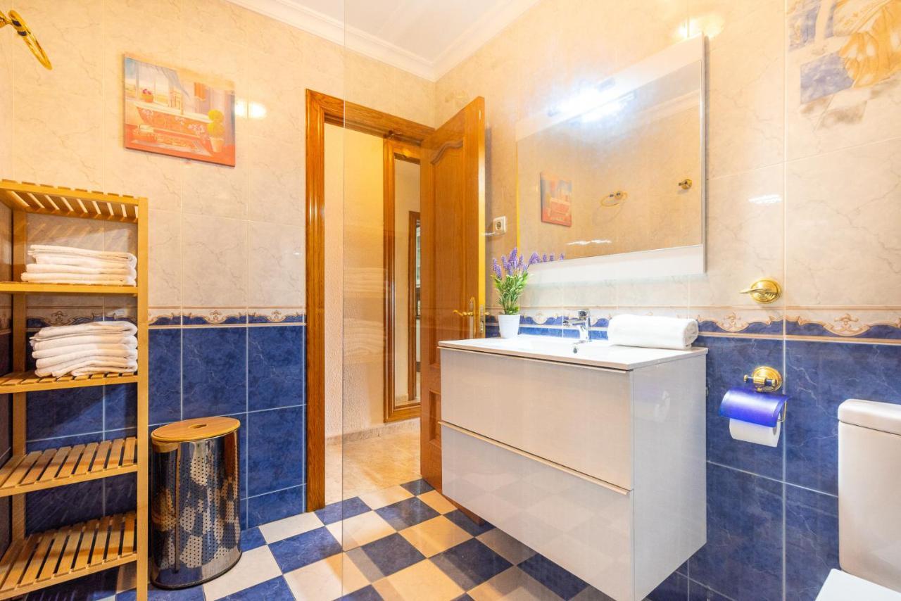 Maritimo Fuengirola - Beach Apartment First Line Экстерьер фото